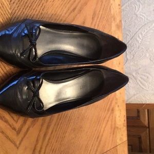 Nine West pointy toe heels